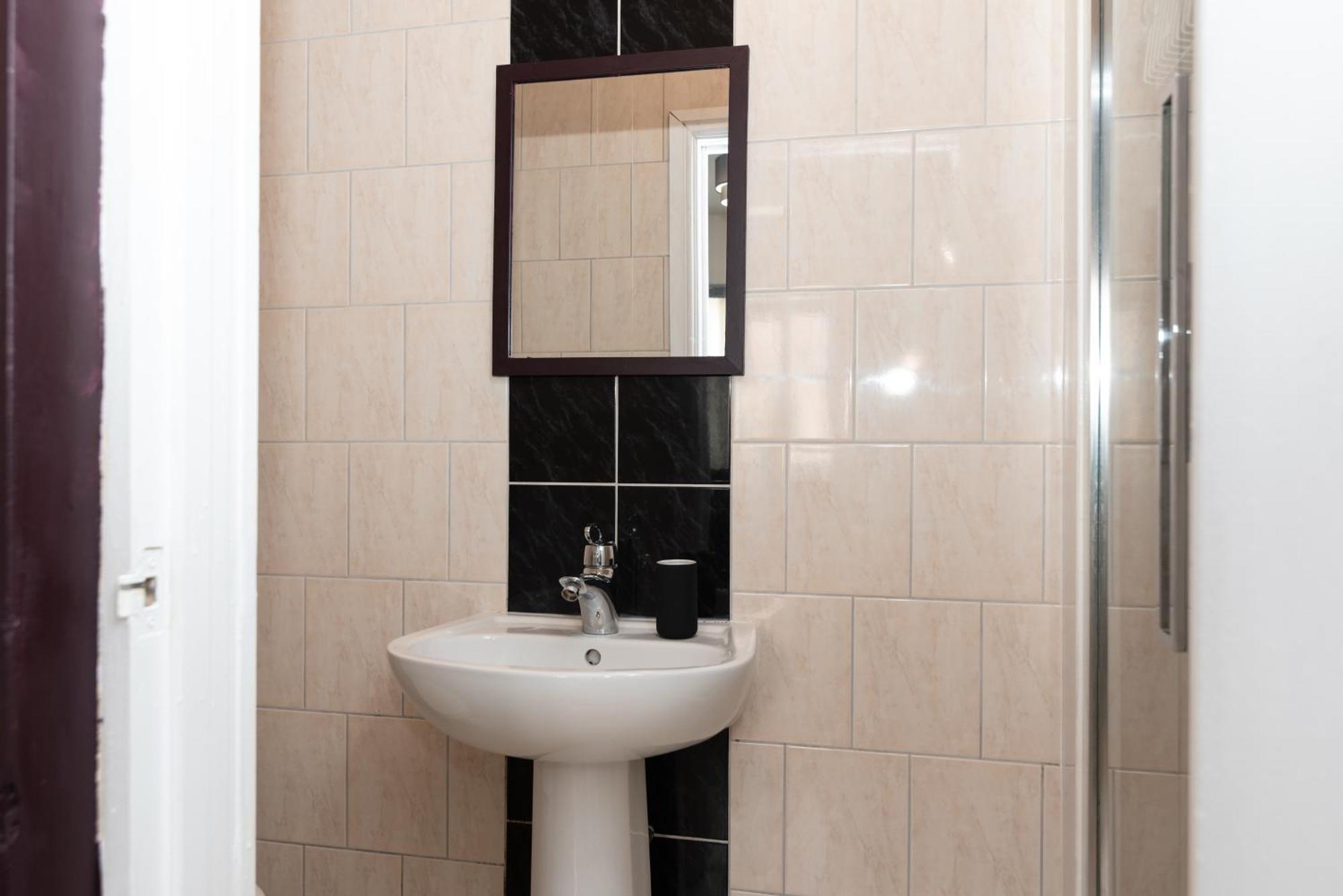 Cozy One Bedroom - Cardiff City Centre Apartment מראה חיצוני תמונה